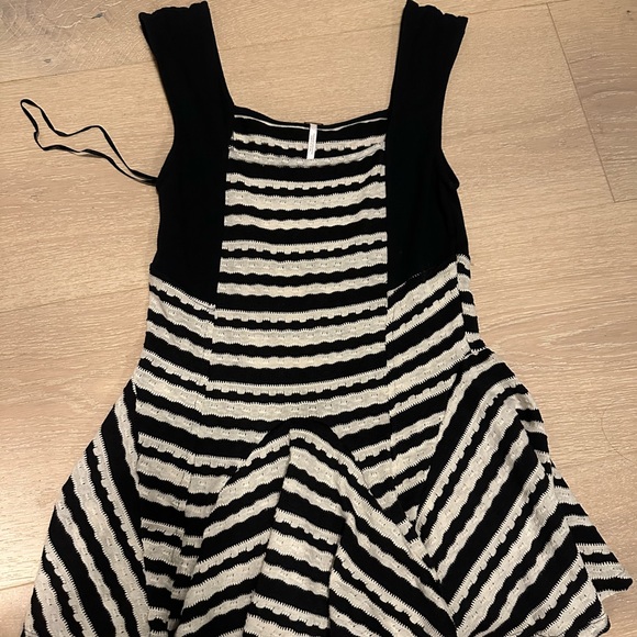 Nwot free peopke tank top - Picture 1 of 3